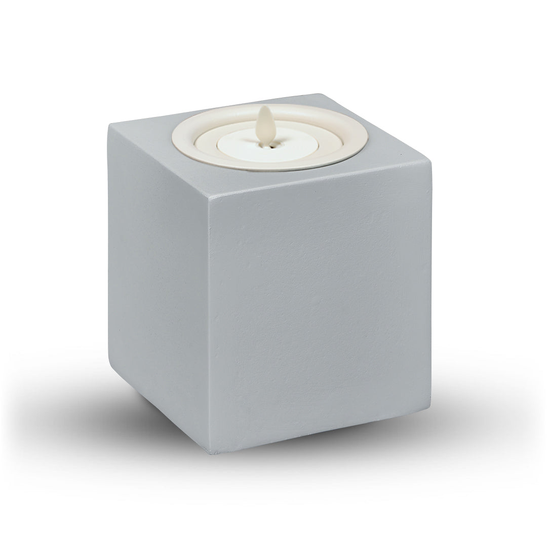 Small Square w Luminara Flameless